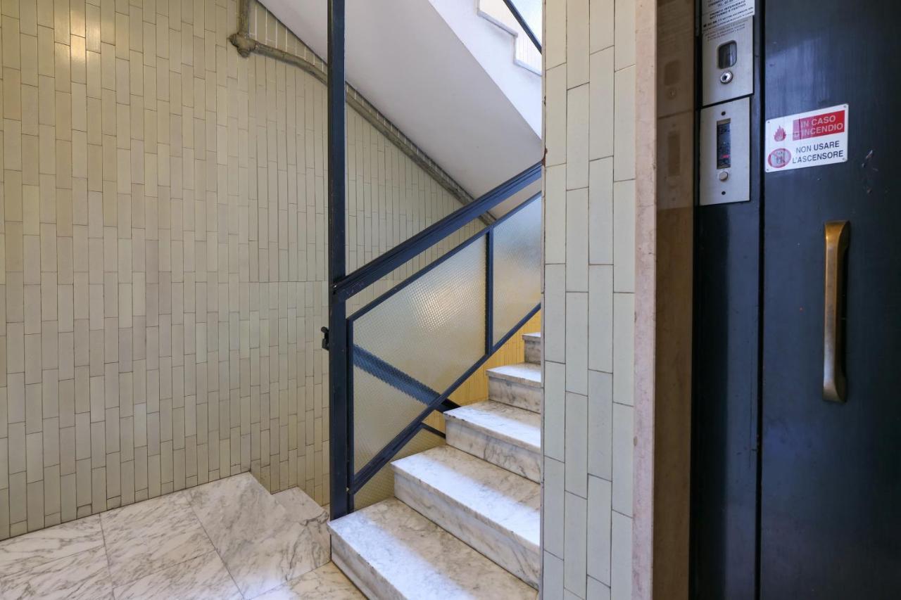 Primopiano - Valparaiso Apartment Milan Luaran gambar